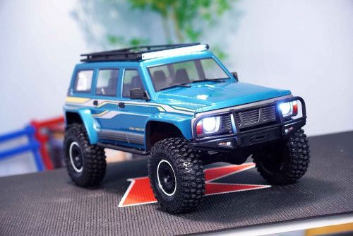 Трофи модель Yikong 4107 PRO V2 crawler Patrol Y60 (Hydro blue) 1/10 RTR